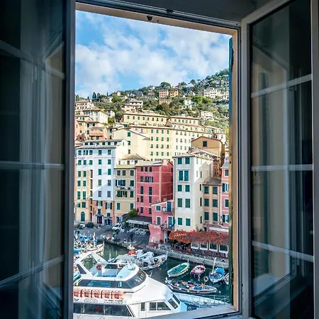 Scoglio Gi Il Rifugio Degli Artisti Camogli
